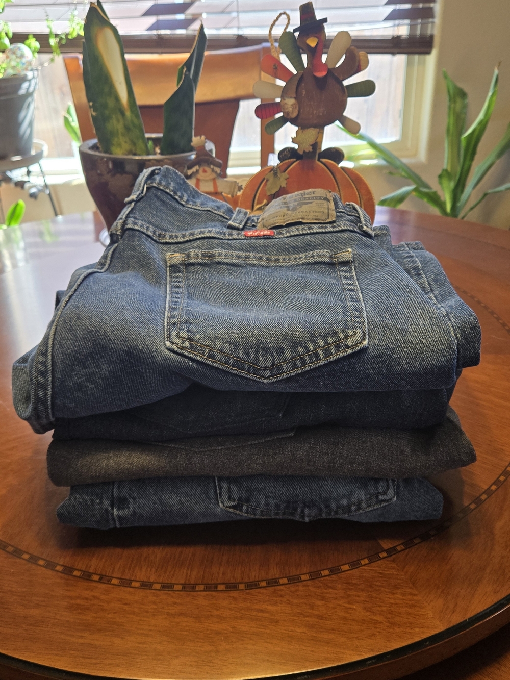 4 Pair Wrangler Men's Medium Wash Blue Denim Regular Fit Straight Jeans
